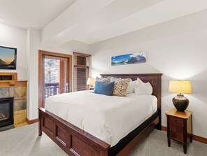 Schreibtisch, Bügeleisen/Bügelbrett, kostenloses WLAN, Bettwäsche