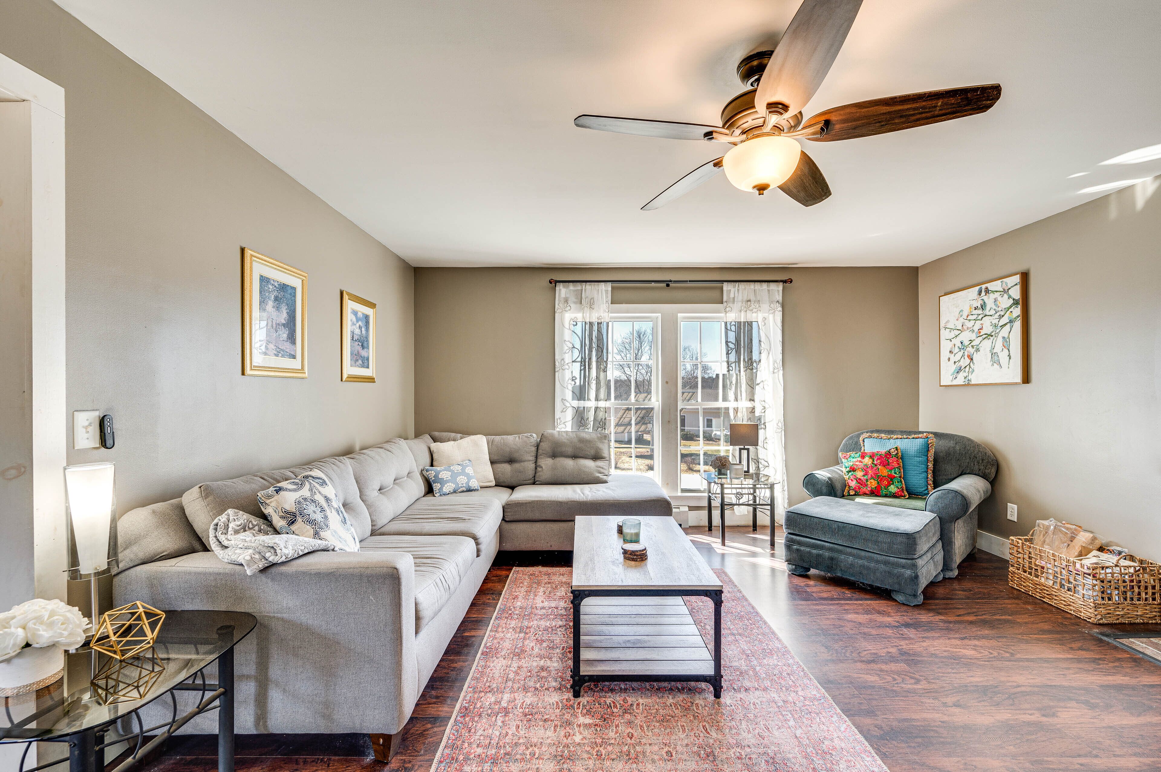 'Over Andover' Retreat w/ Hot Tub: Walk to Lake!