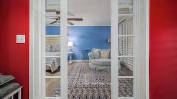 Condo (3 Bedrooms) | Property amenity