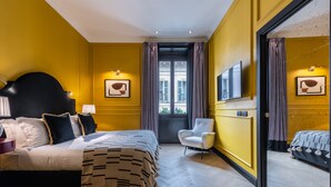 Junior Suite | Egyptian cotton sheets, premium bedding, down comforters, in-room safe - The Couper Sant'Andrea (Milan)