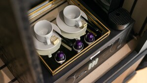 Deluxe Room | Egyptian cotton sheets, premium bedding, down comforters, in-room safe - The Couper Sant'Andrea (Milan)