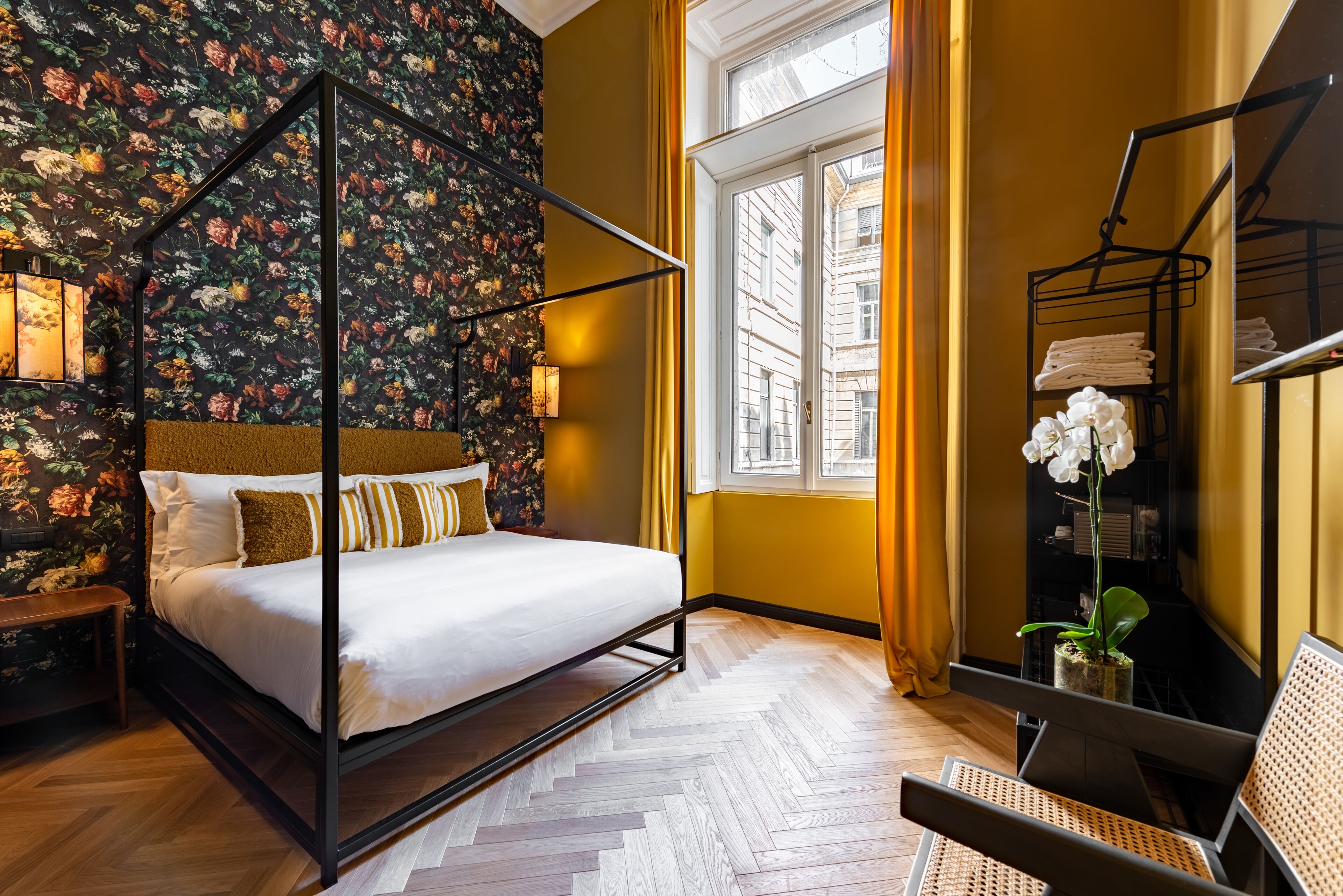 Deluxe Room | Egyptian cotton sheets, premium bedding, down comforters, in-room safe