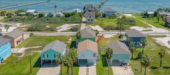 Sandy Pants Beach House by Miss Kitty’s