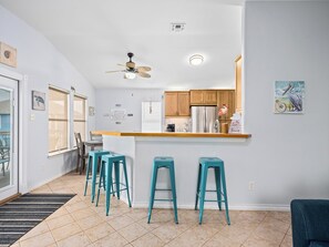 House (3 Bedrooms) | Property amenity