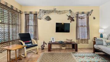 House (2 Bedrooms) | Kemudahan hartanah