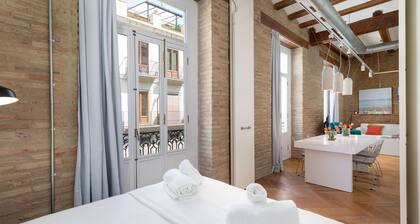 ApartUP Reina Deluxe. WiFi y Aire acondicionado