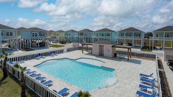 Hus (3 Bedrooms) | Basseng | Utendørsbasseng