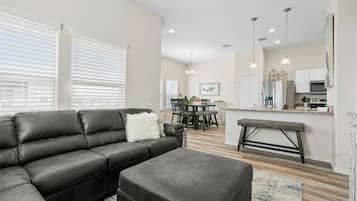 House (3 Bedrooms) | Property amenity