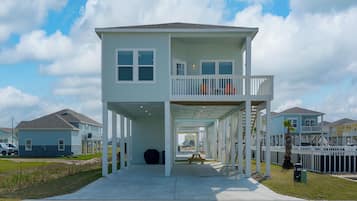Casa (3 Bedrooms) | Servicio de la propiedad