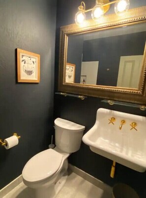 Shower, towels, soap, shampoo