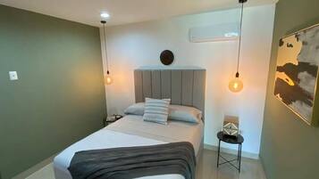 Comfort Condo | 2 bedrooms, free WiFi, bed sheets