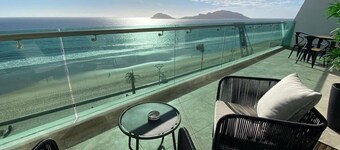 CONDOS ONE ByTrvl2hm & Mazatlan Regency