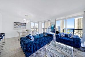 TV - ★★★★★OCEANSIDE ESCAPE 3BD/3BA VIP-TOWER OF BCHWLK (Hallandale Beach)