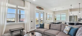 Sandy Cheeks Surfside by Ryson Vacation Rentals