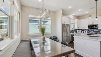 House (4 Bedrooms) | Property amenity