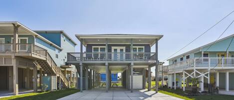 House (4 Bedrooms) | Front of property