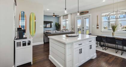 Sandy Cheeks Surfside by Ryson Vacation Rentals