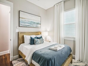 House (4 Bedrooms) | Property amenity