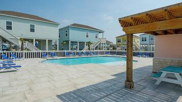 House (3 Bedrooms) | Property amenity