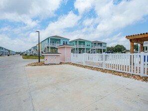 Rumah (3 Bedrooms) | Fasilitas properti