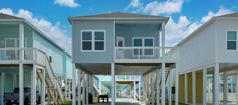 Sandy Bottoms by Miss Kitty’s