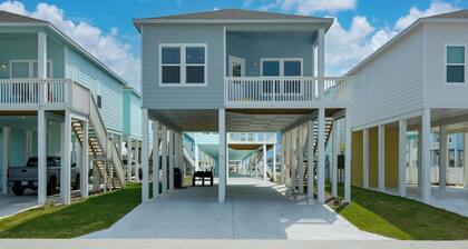 Sandy Bottoms by Miss Kitty’s