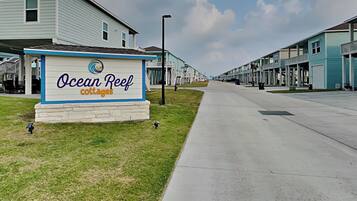 House (3 Bedrooms) | Property amenity