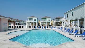 House (3 Bedrooms) | Property amenity