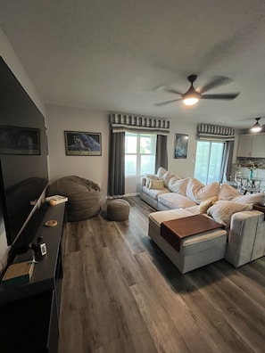 Smart TV, fireplace, video games, ping pong