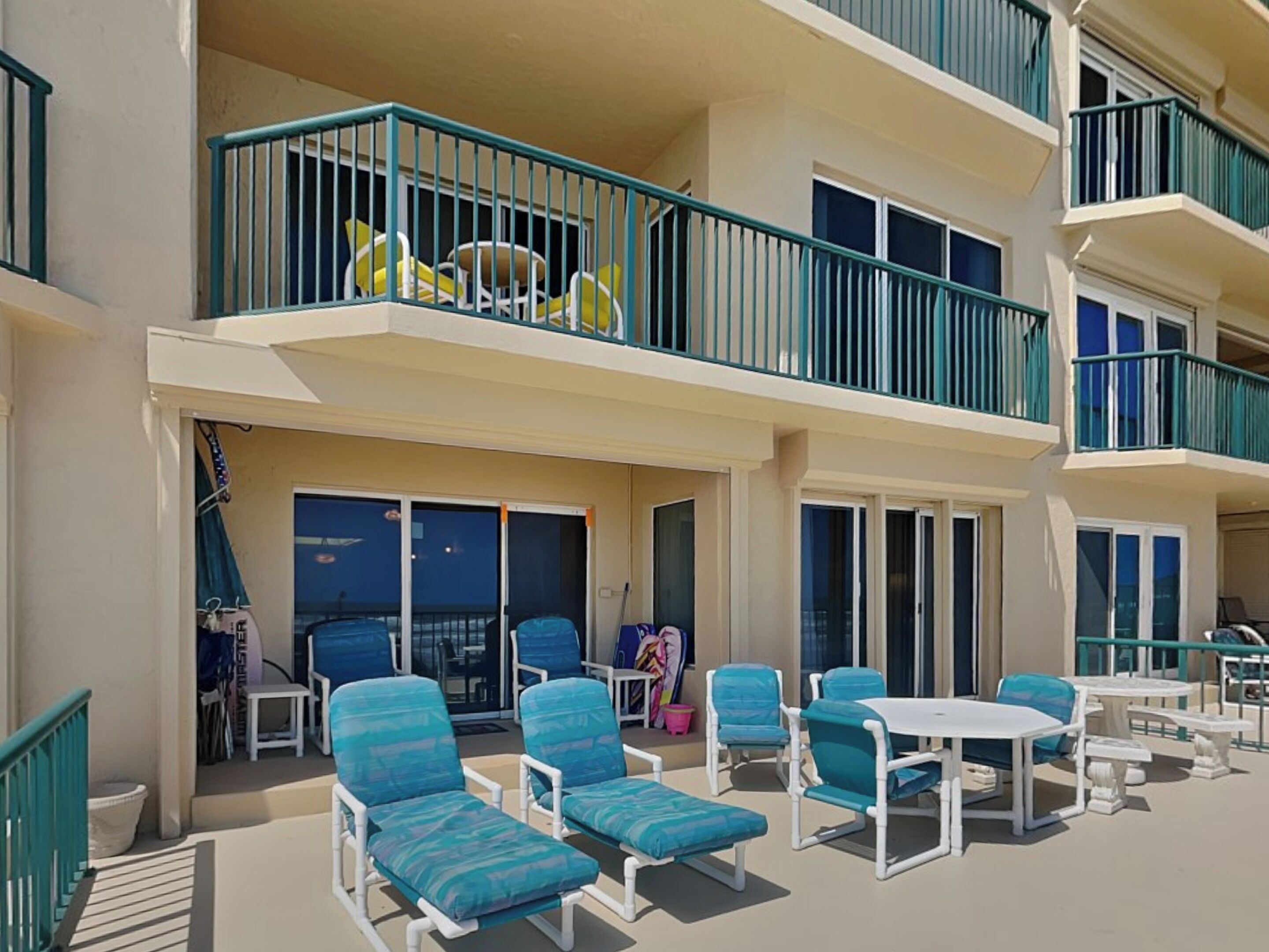 Condo (2 Bedrooms) | Property amenity