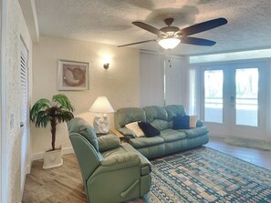 Condo (2 Bedrooms) | Comodidades da propriedade
