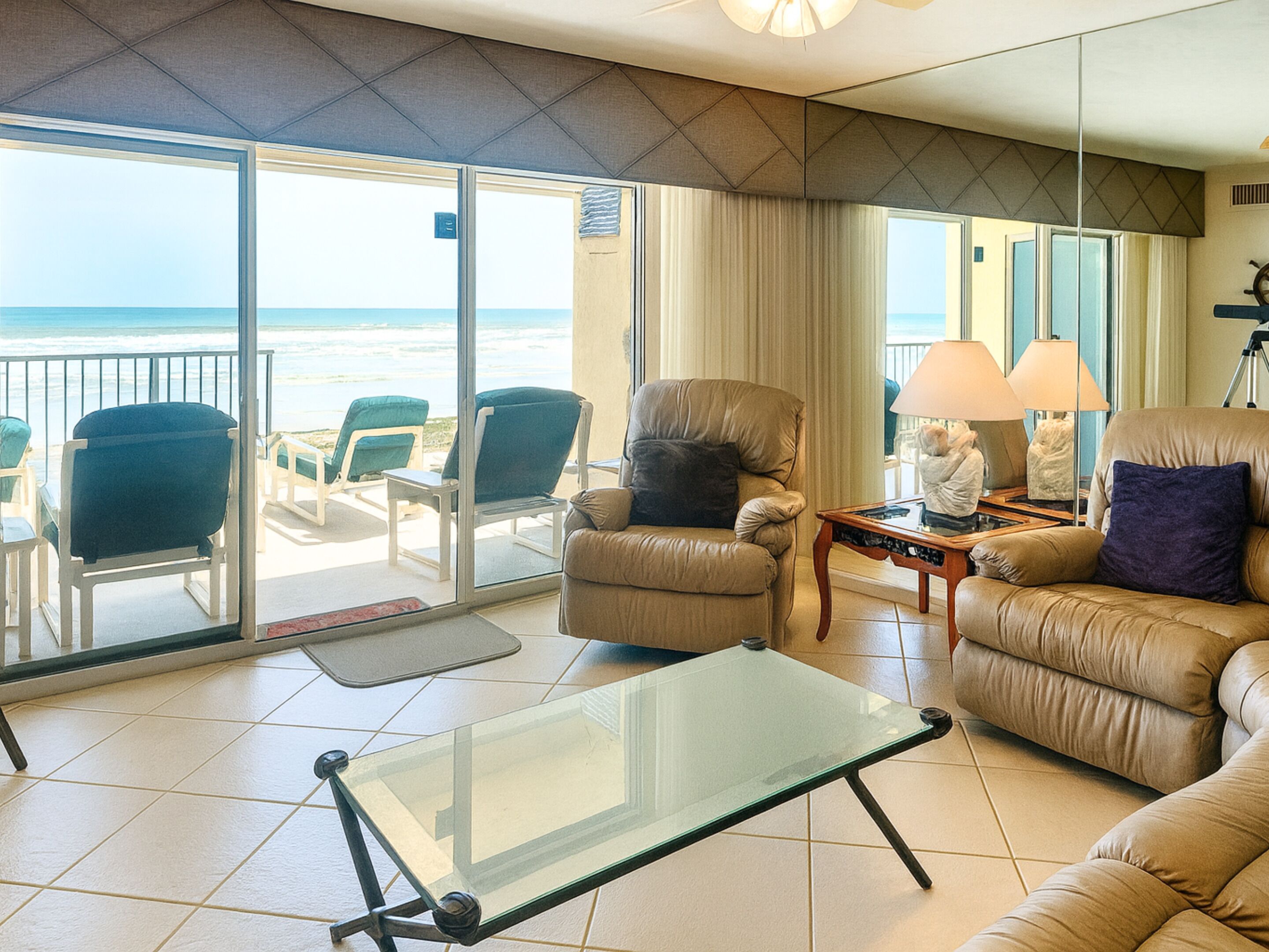 Condo (2 Bedrooms) | Property amenity