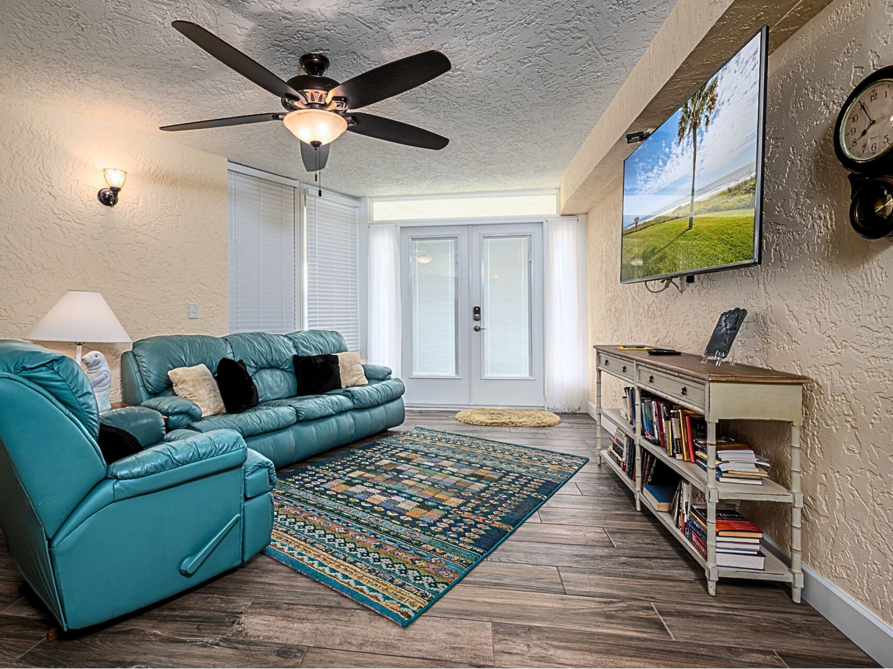 Condo (2 Bedrooms) | Property amenity