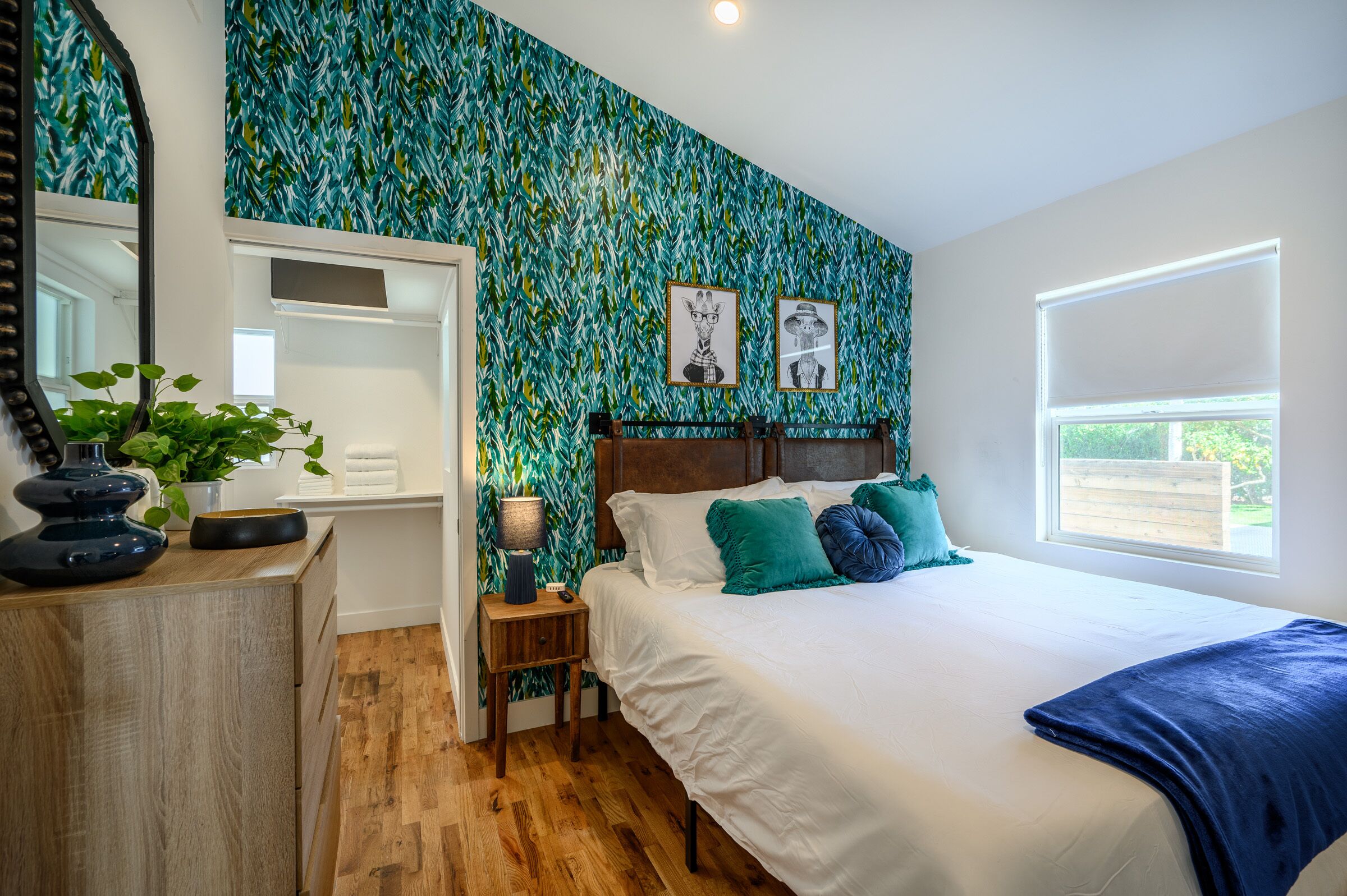 ⁂Cozy 2 Bedroom⁂15Min-Disney⁂2Min-DTSA⁂15Min-John WayneAirport⁂Wi-Fi⁂