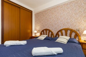 1 bedroom, iron/ironing board, free WiFi, bed sheets