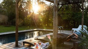 Outdoor pool, a heated pool