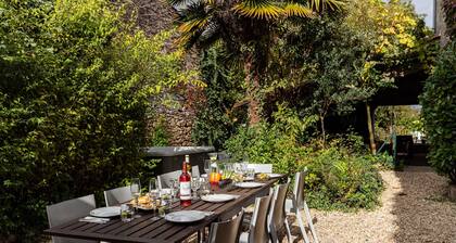 PROMO! CHARMING VILLAGE HOUSE! Heated pool, spa, garden, St Emillion