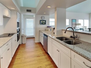 House (4 Bedrooms) | Property amenity - ShangriLaLa by Ryson Vacation Rentals (Galveston)