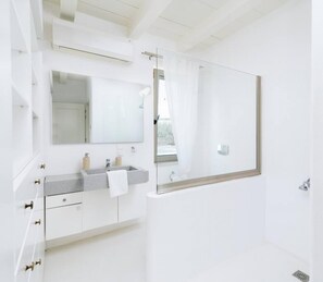 Villa | 4 chambres, système d’insonorisation, accès à Internet haute vitesse