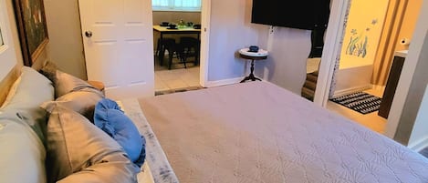 4 多间卧室、办公桌、熨斗/熨衣板、免费 WiFi