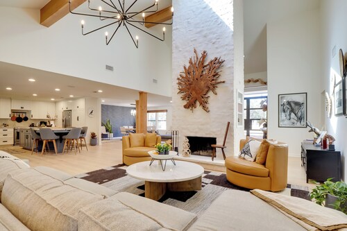 Pool, Patio & Privacy! Home Near Georgetown Square