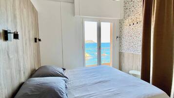 2 chambres, fer et planche Ă repasser, draps fournis