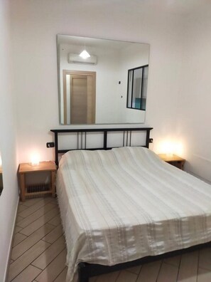 1 chambre, fer et planche à repasser, Wi-Fi