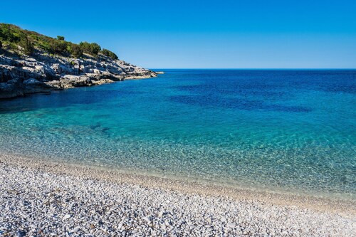 Villa Hypnotic with Pool