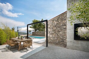 Outdoor dining - Villa Melor with Pool (Labin)