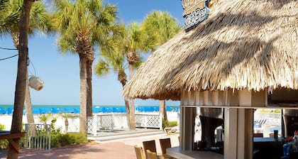 Two Bedroom Condo, St. Petes Beach, FL 3318068