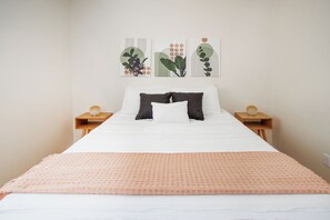 3 bedrooms, iron/ironing board, travel cot, free WiFi