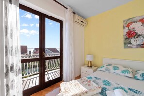 3 bedrooms, free WiFi, bed sheets