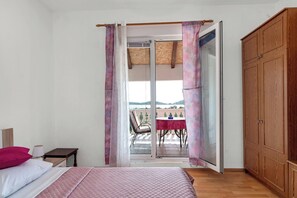 2 bedrooms, free WiFi, bed sheets