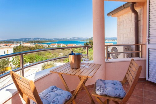 Villa Roza Murter - with outdoor pool and jacuzzi